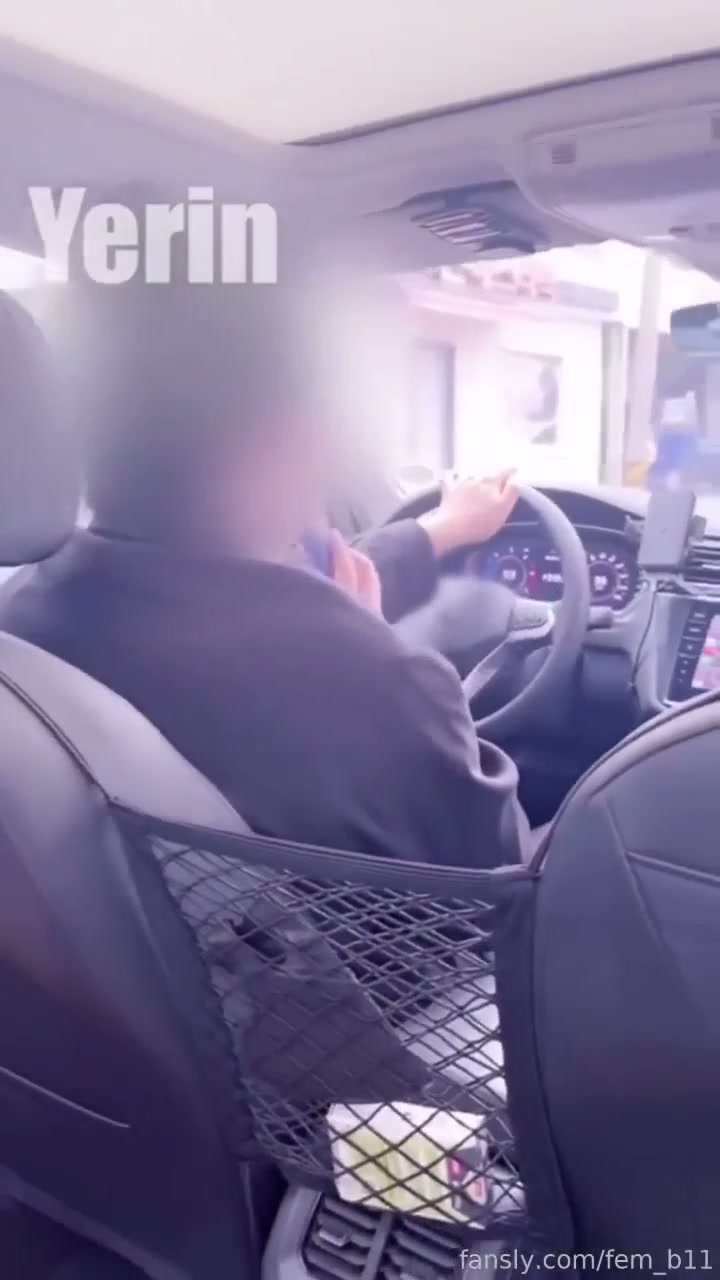 노예들을 능숙하게 다루는 펨돔 여왕님 야외플 모음
