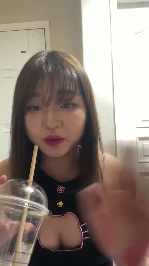 (한국야동) 보지 헤집어서 돈버는 인스타녀 특집 5번녀